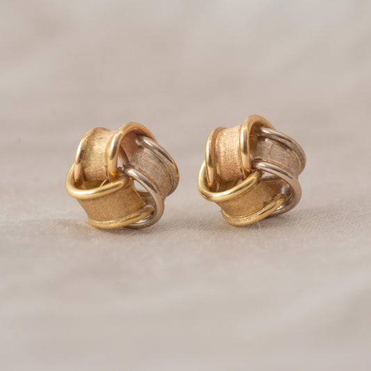 18ct Vintage Gold Knot Stud Earring 18ct Vintage Gold Knot Stud Earring