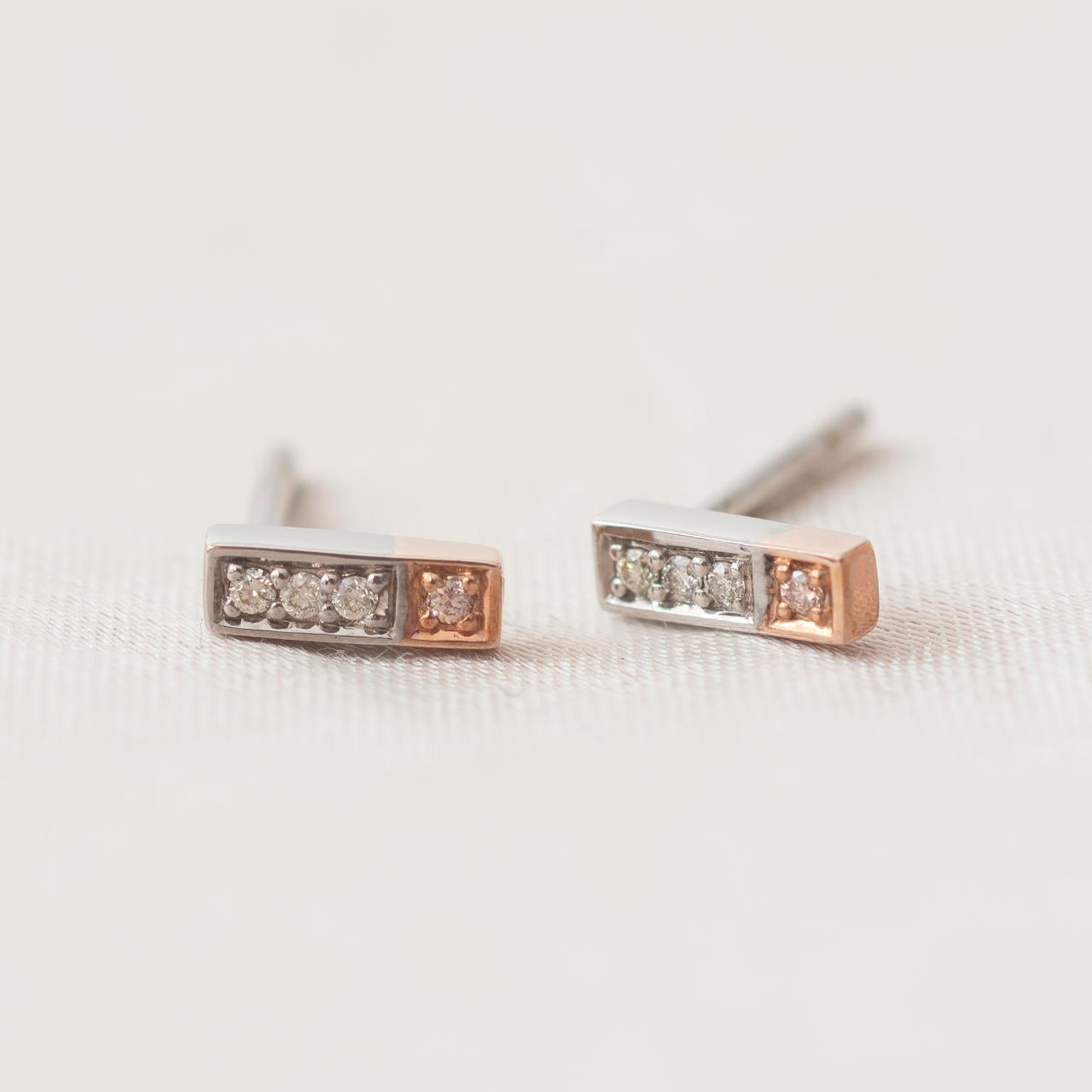 Australian Pink Diamond Mini bar stud