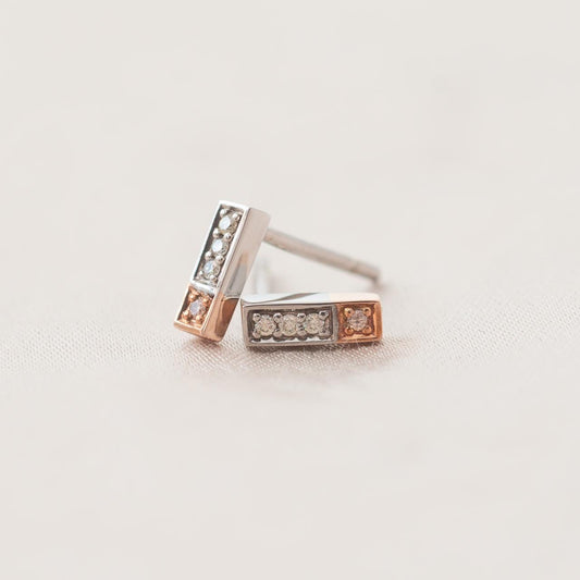 Australian Pink Diamond Mini bar stud Australian Pink Diamond Mini bar stud