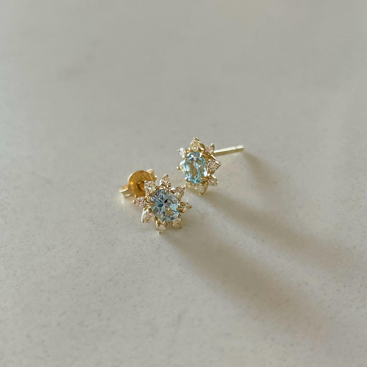Oval Cut Aquamarine Diamond Stud Earrings