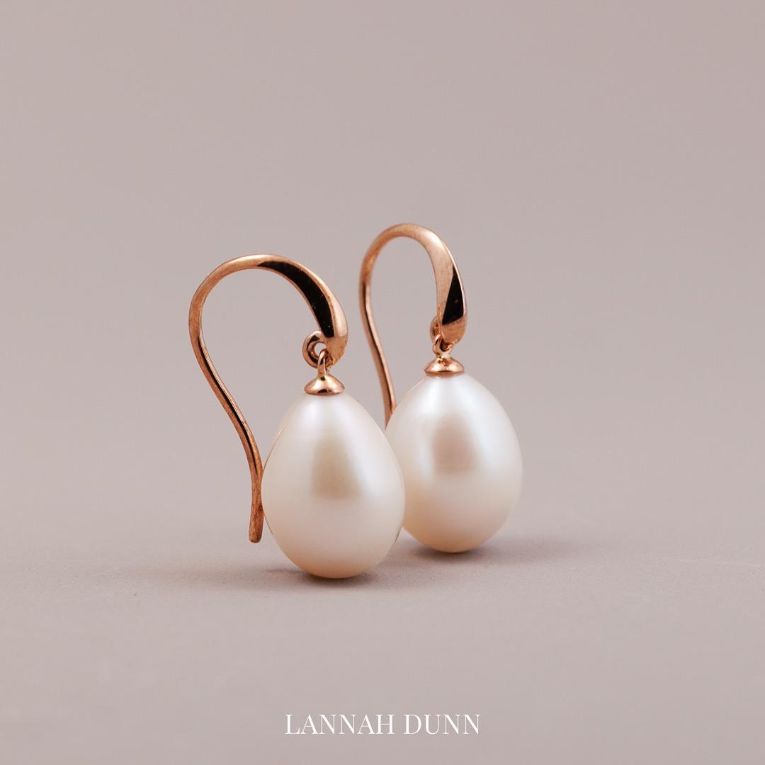 LD Swan hook oval pearl drop earrings, rose gold