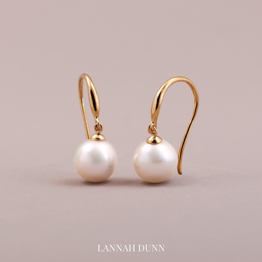 LD Round freshwater pearl drop earrings, yellow gold