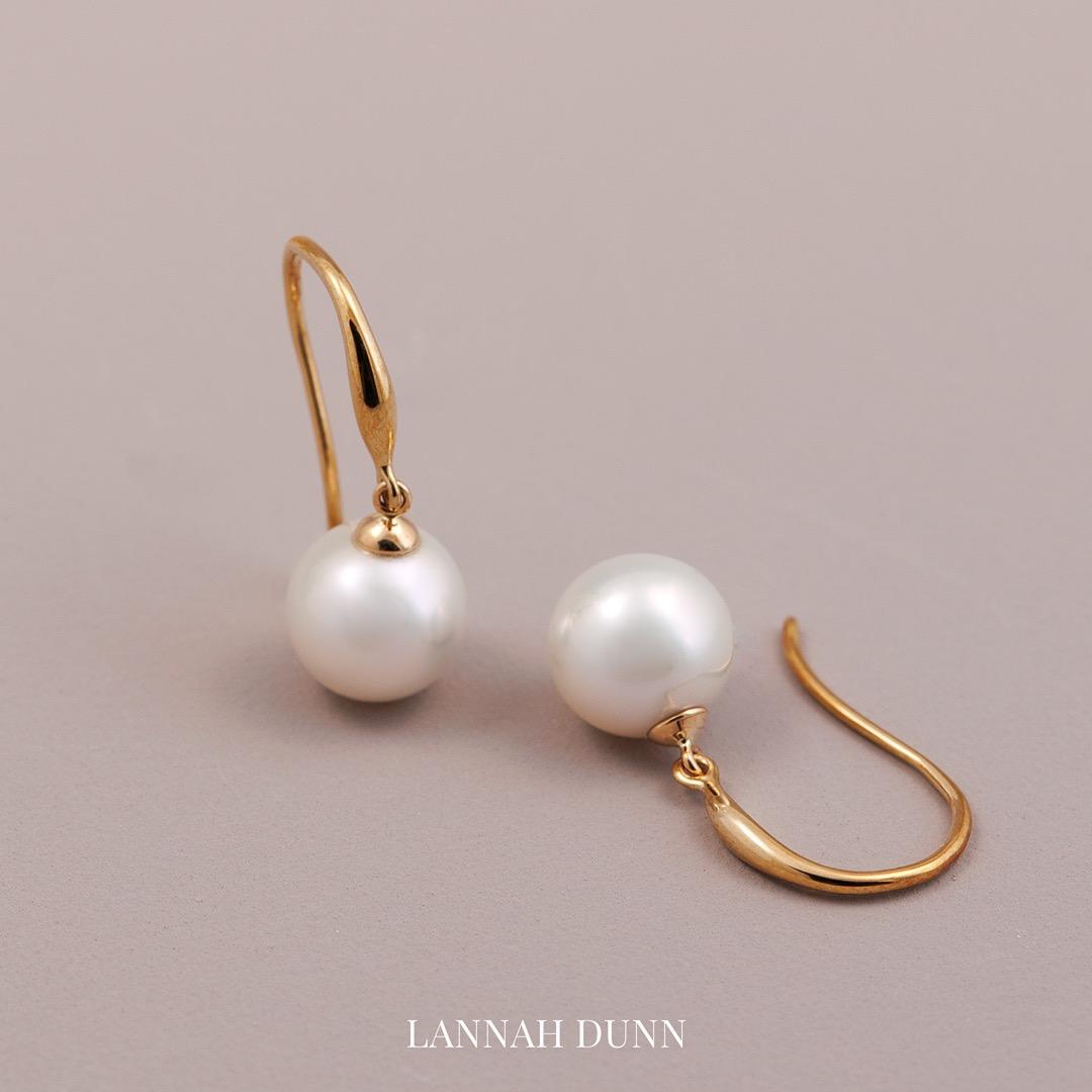LD Round freshwater pearl drop earrings, yellow gold