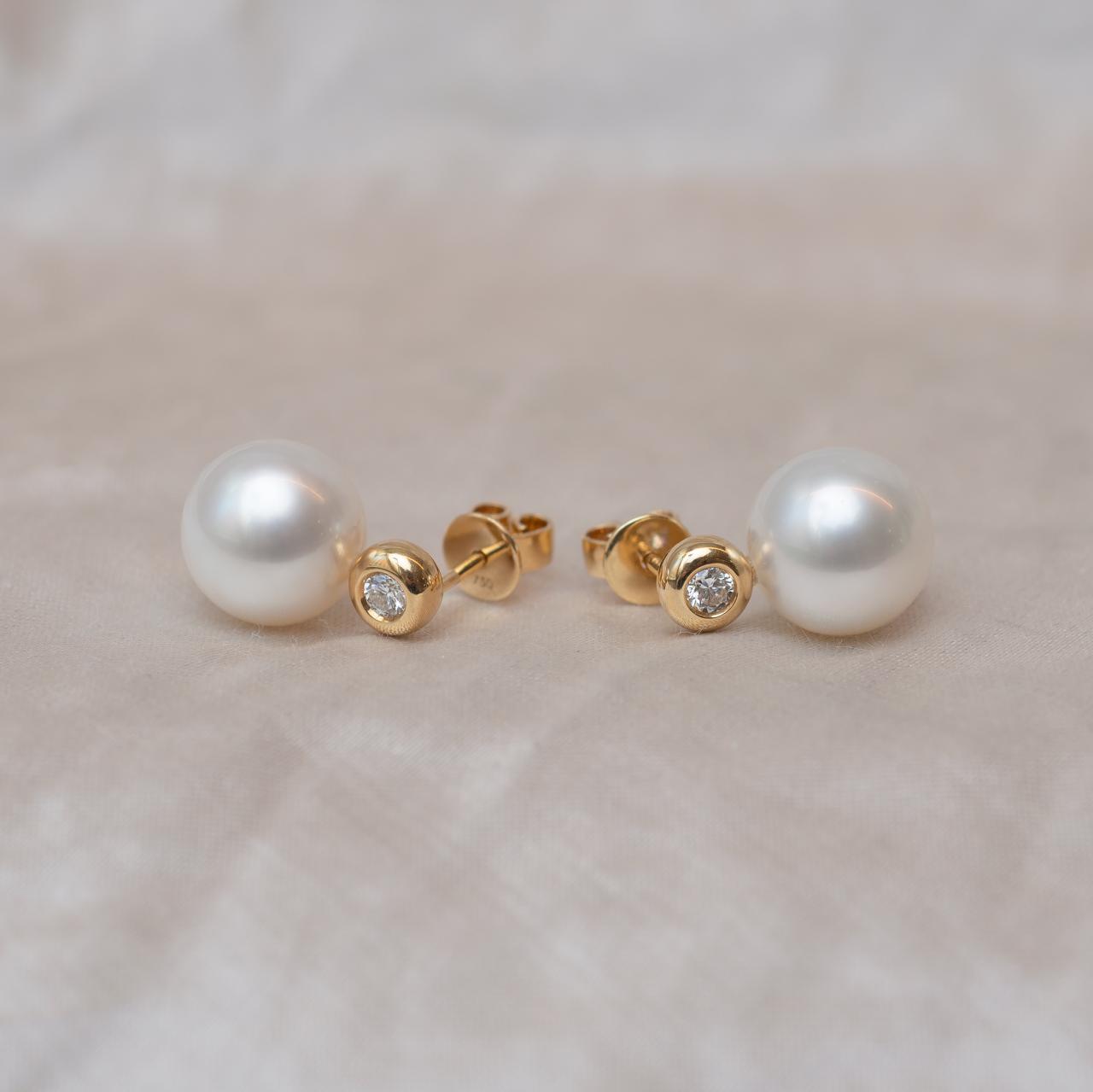 Australian South Sea Pearl & Diamond LD Royal Studs