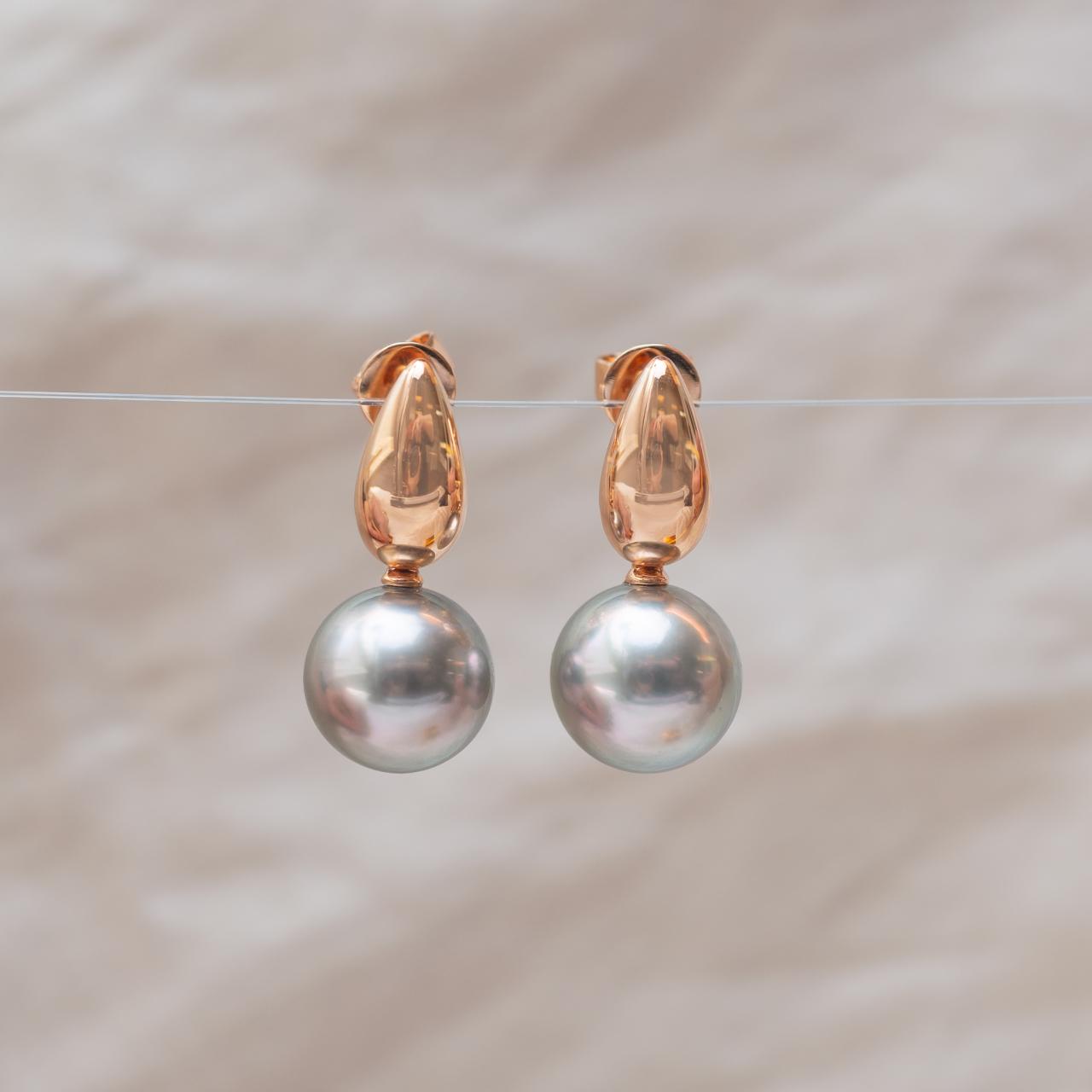 The LD Teardrop Tahitian Pearl,  rose gold