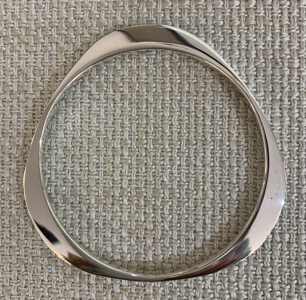 Triangular taper bangle in sterling silver