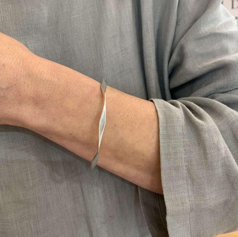 Hexagonal 'edgy' sterling silver bangle in 63mm Internal diameter