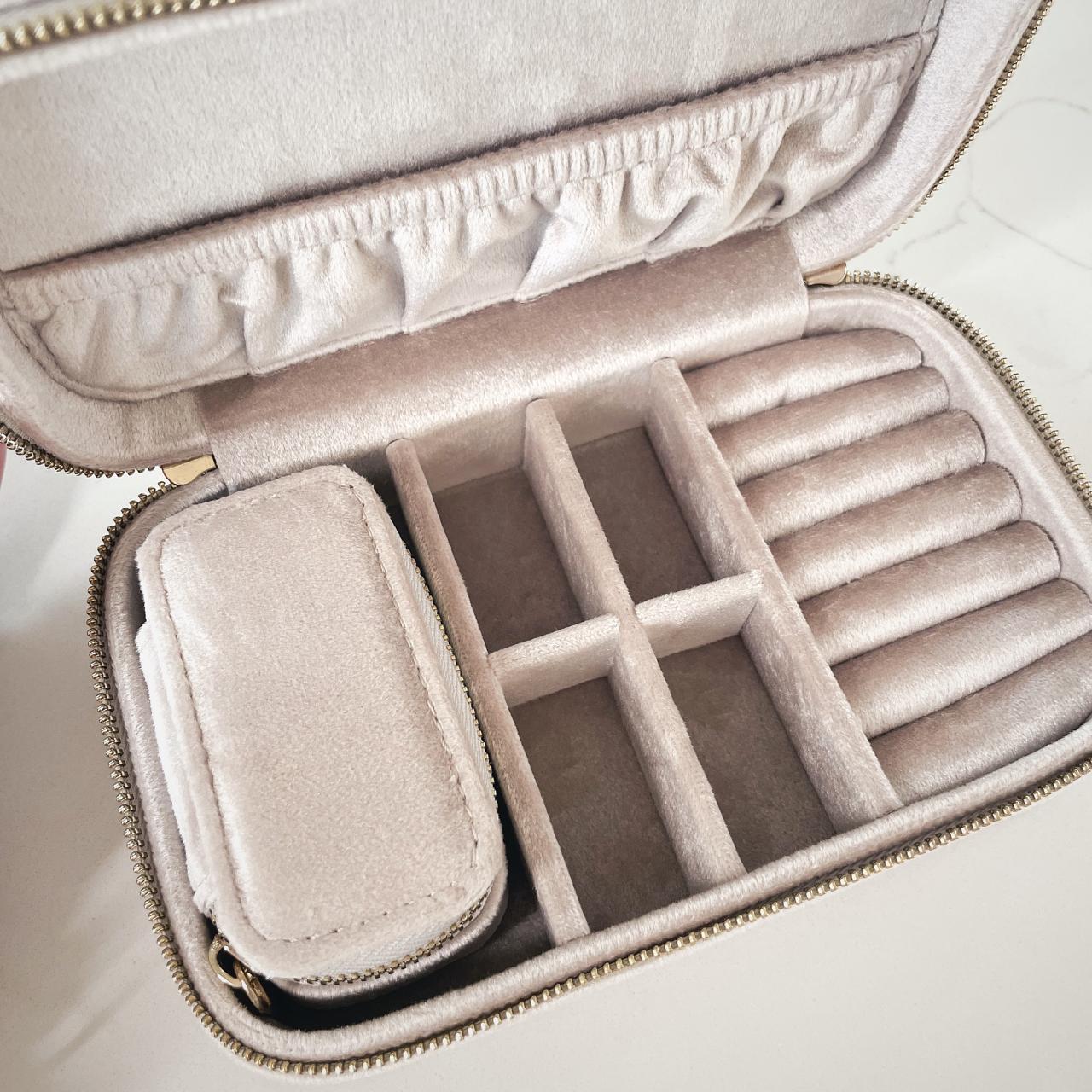 Lush Latte LD Velvet Jewellery Case