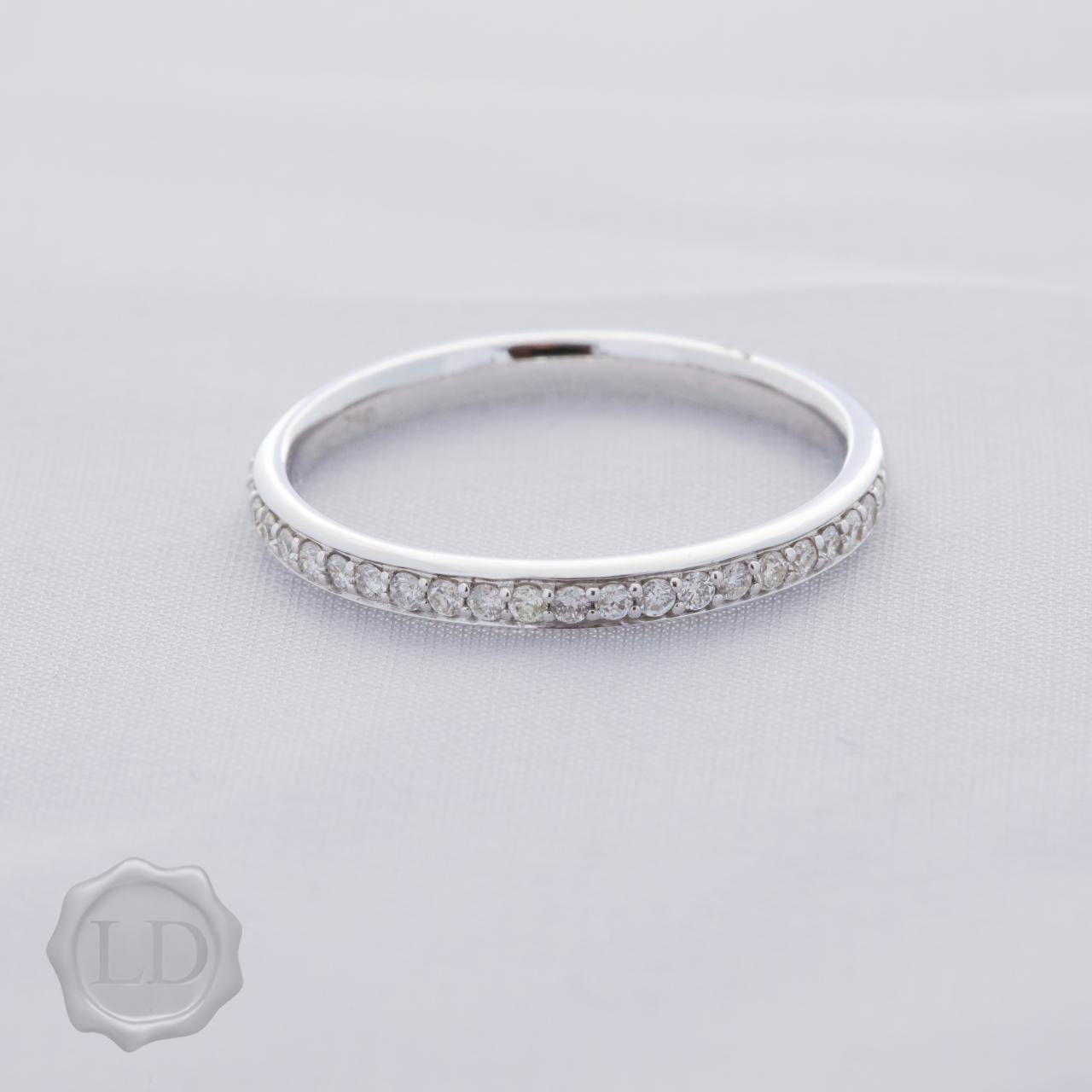 LD Classic diamond wedding ring in grain set white gold