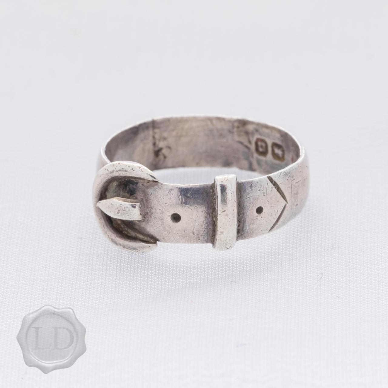 Antique buckle ring