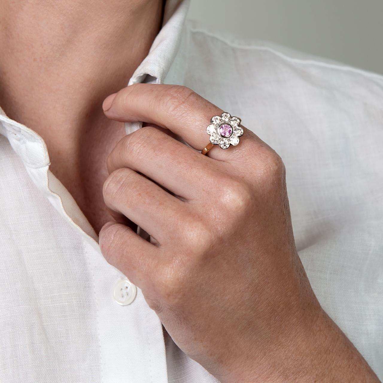 LD Daisy Dream with diamonds and pink sapphire