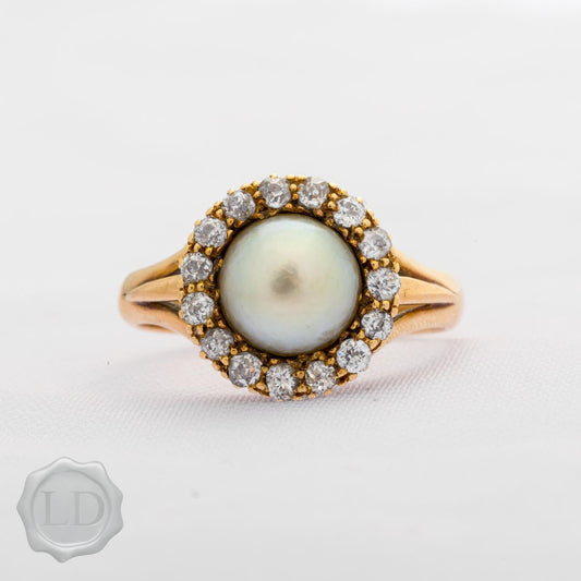 Pearl & Diamond antique ring Pearl & Diamond antique ring