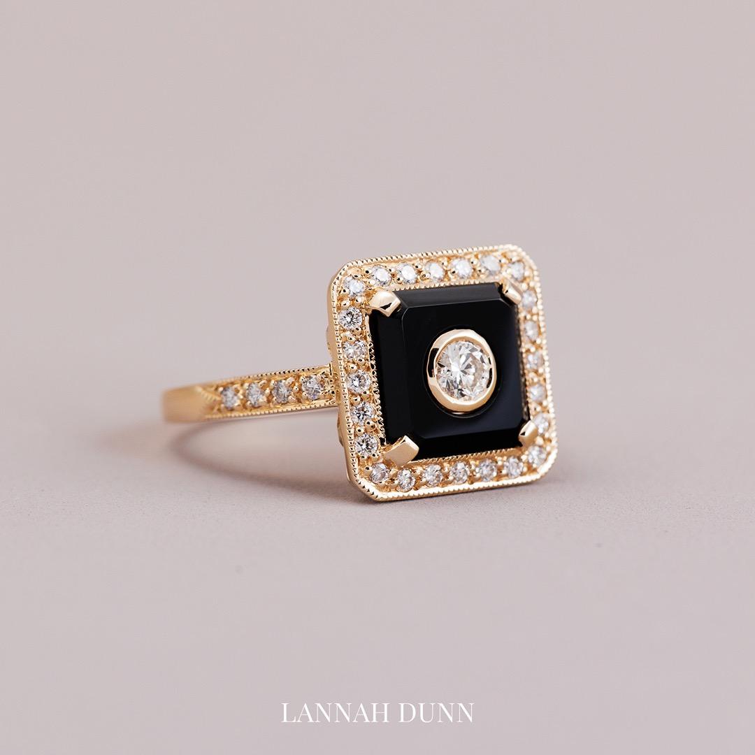 Grandi onyx & Diamond Ring, yellow gold