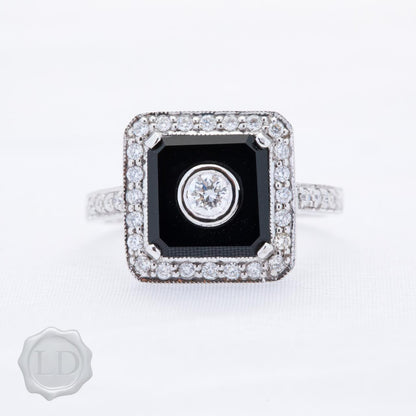 Grandi onyx & Diamond Ring