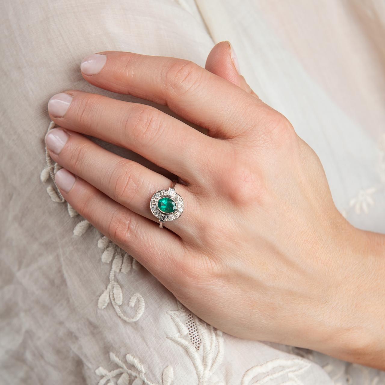 Platinum Art Deco Natural Emerald Diamond Ring