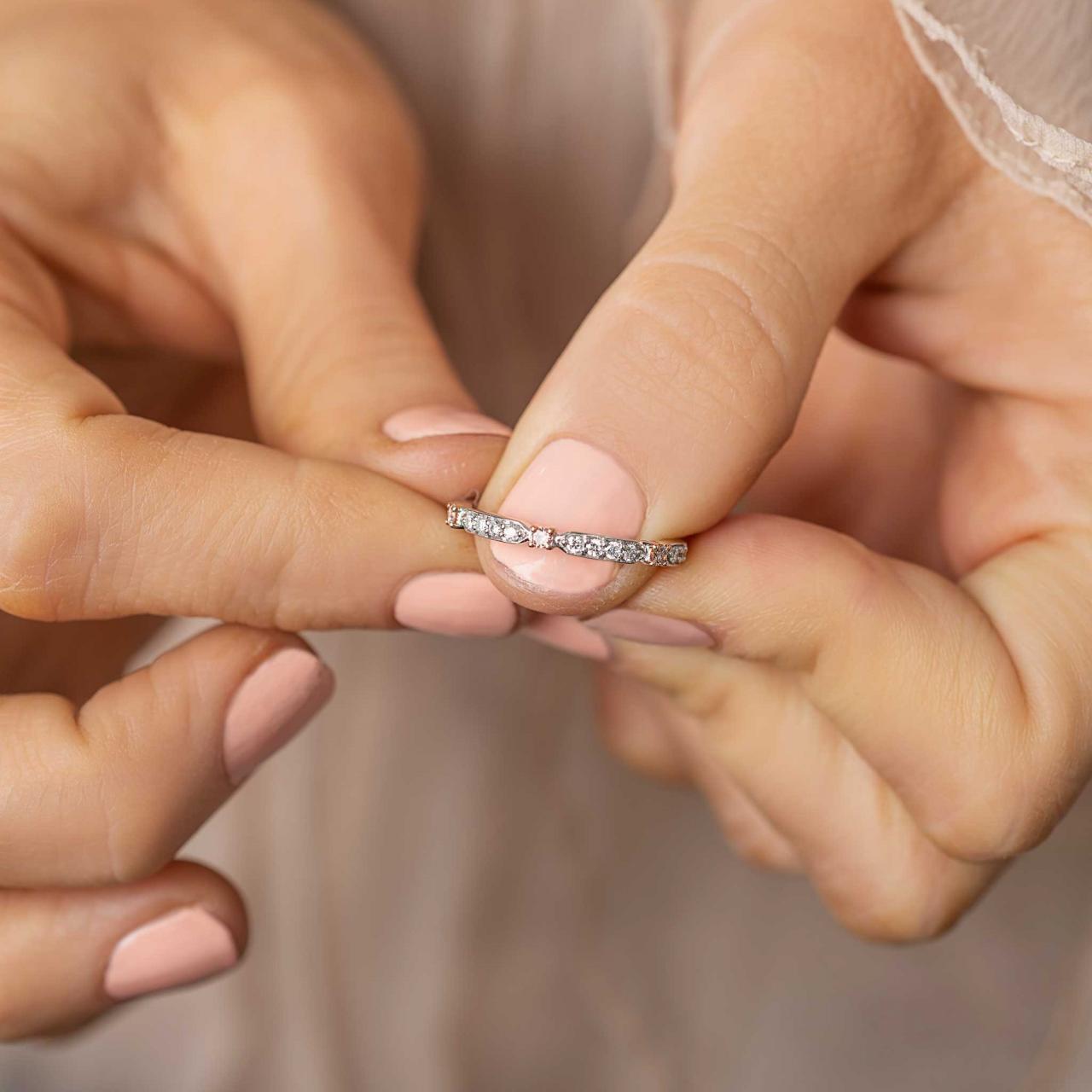 18ct Rose & White Gold Pink and White Diamond band