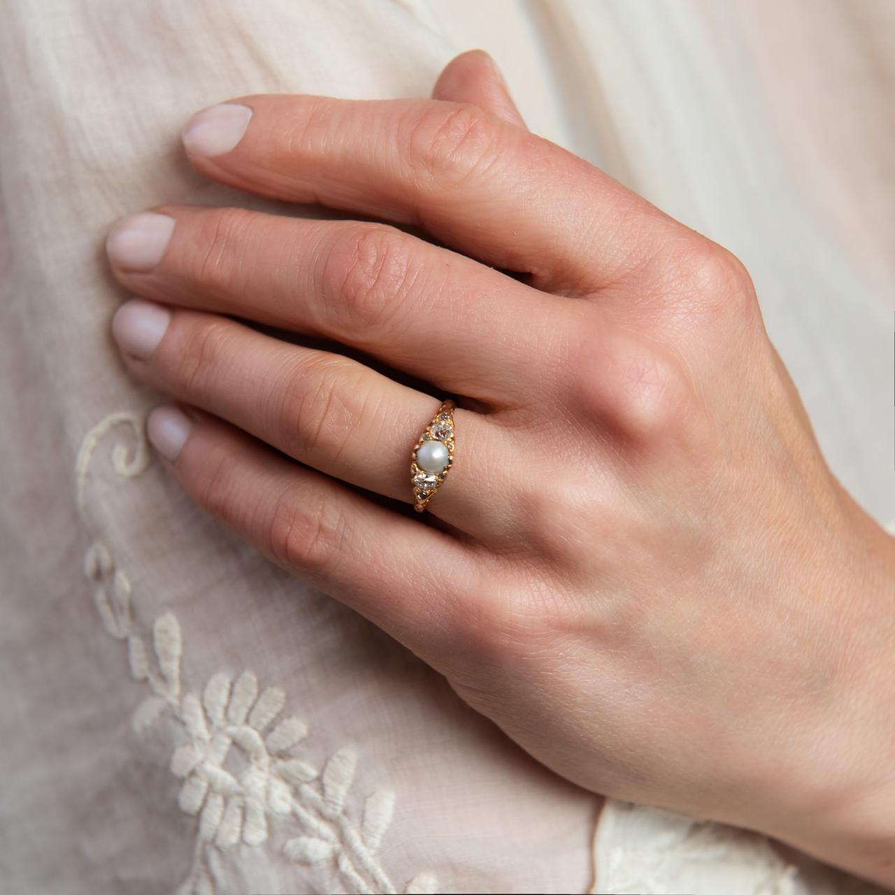 Beautiful pearl & diamond Victorian ring