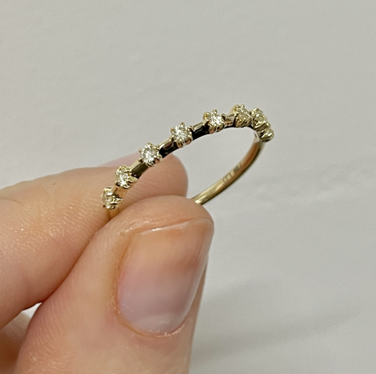8-diamond crown ring