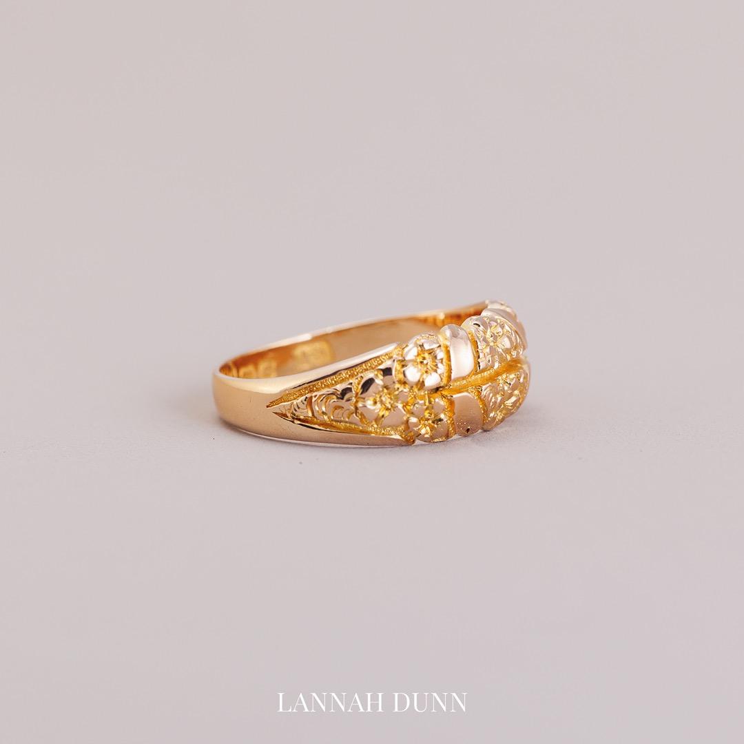 Hallmarked Chester Antique Gold 18ct  Gold Ring