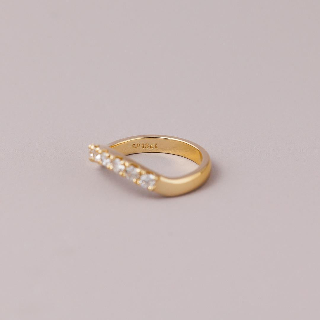 LD CLASSIC 2.0 DIAMOND HUGGIE, 9CT YELLOW