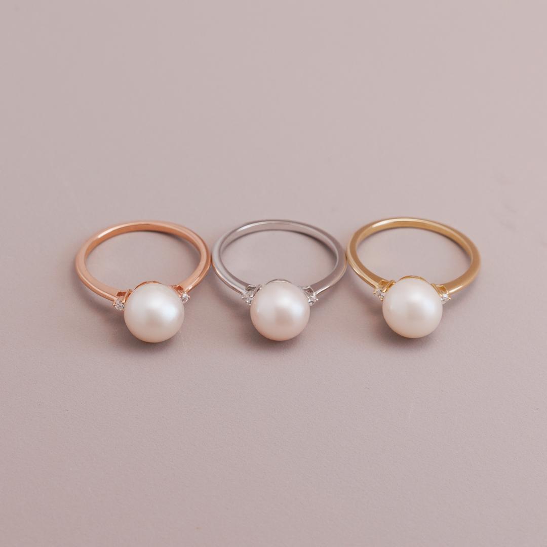 LD Diamond Pearl ring in yellow gold