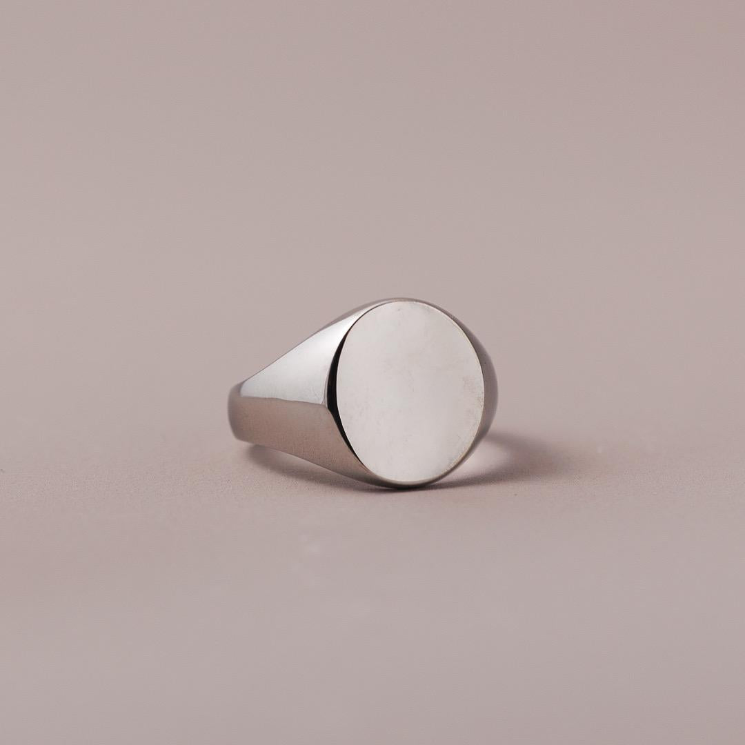 LD Nouveau Grandi Monogram Ring, White gold